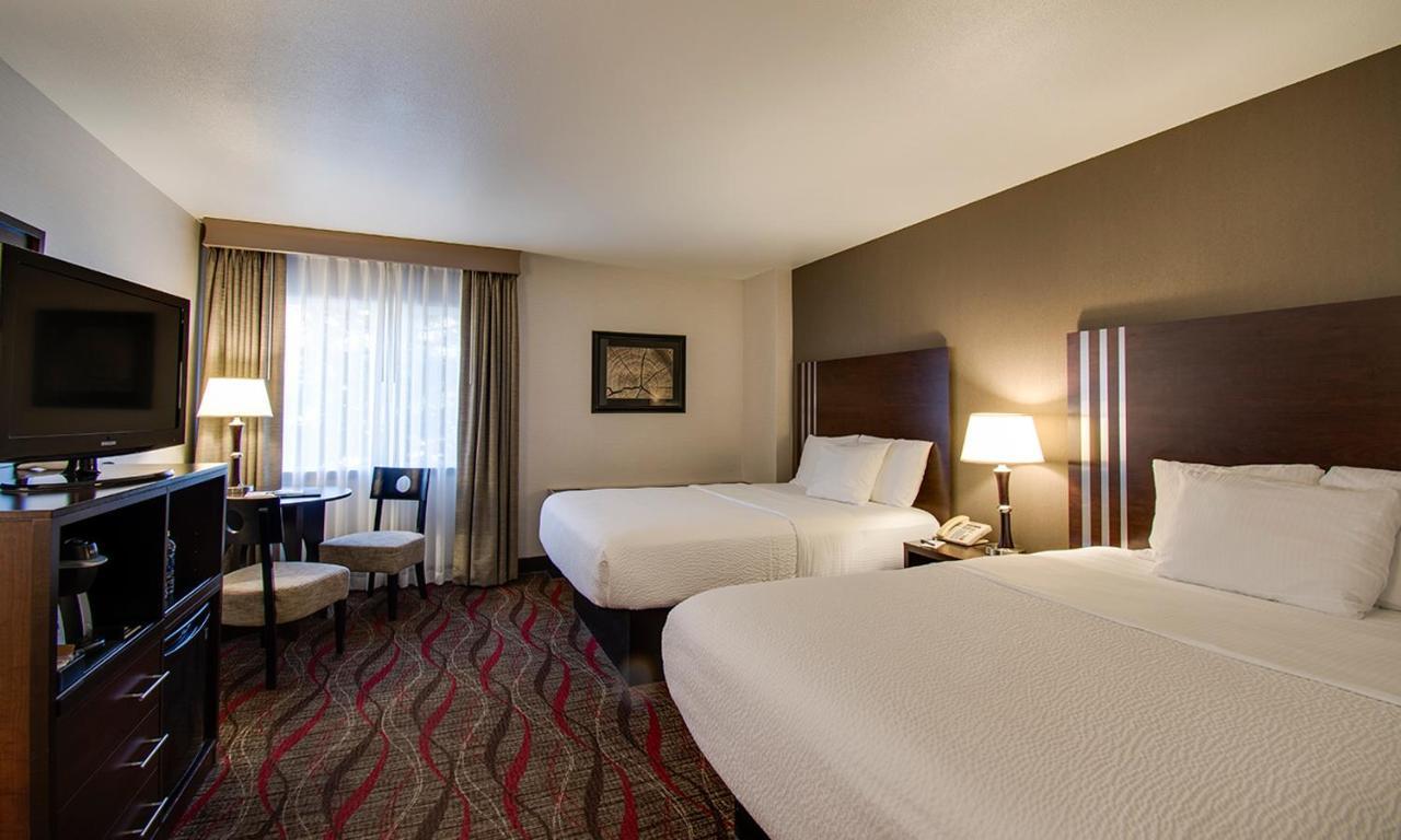Queen Room Two Queen Beds