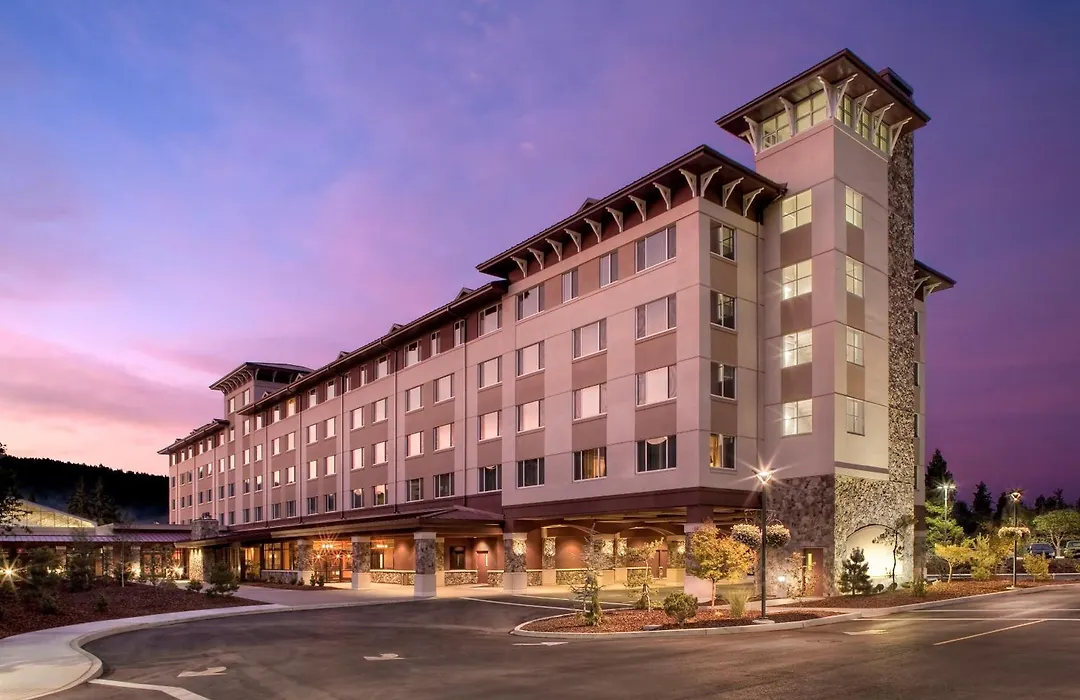 Seven Feathers Casino Resort-1